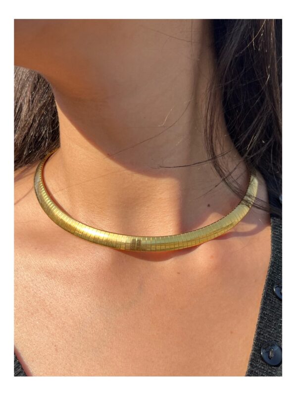 Bold Herringbone Choker – Modern, Sleek & Effortlessly Chic