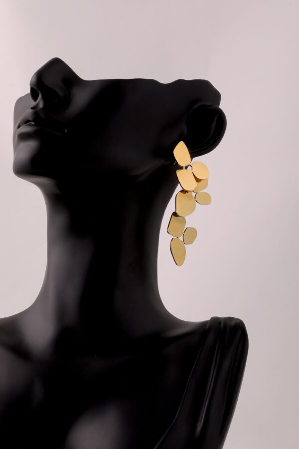Elegant Leaf Drop Earrings